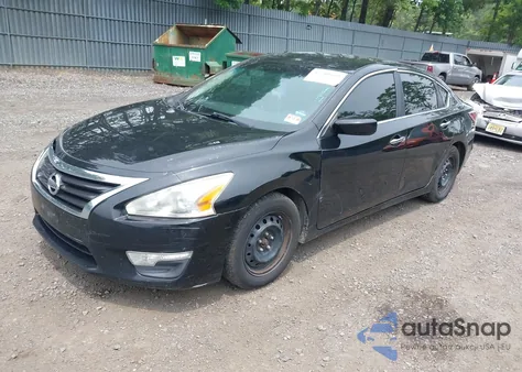 2015 Nissan Altima 2.5/2.5 S/2.5 Sl/2.5 Sv из США, поврежденный, VIN 1N4AL3AP4FC247690